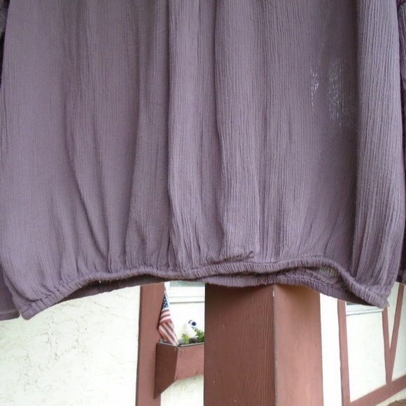 American Eagles outfitters size med. lace trim top - Picture 6 of 6